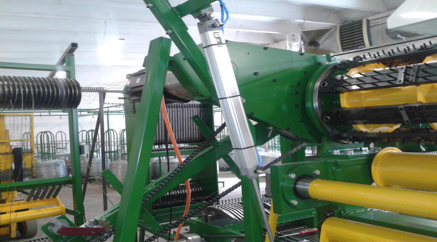 machines pour la production de mailles nouées 03